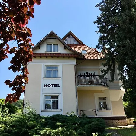Gæstehus Luzna *