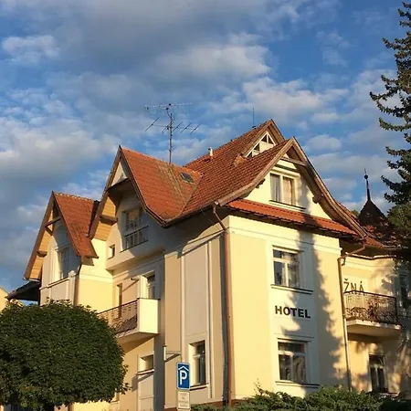 Luzna Luhačovice